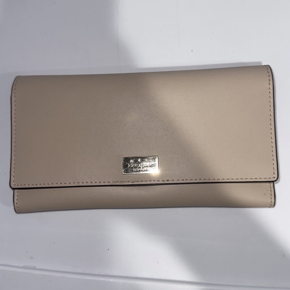 Kate Spade wallet